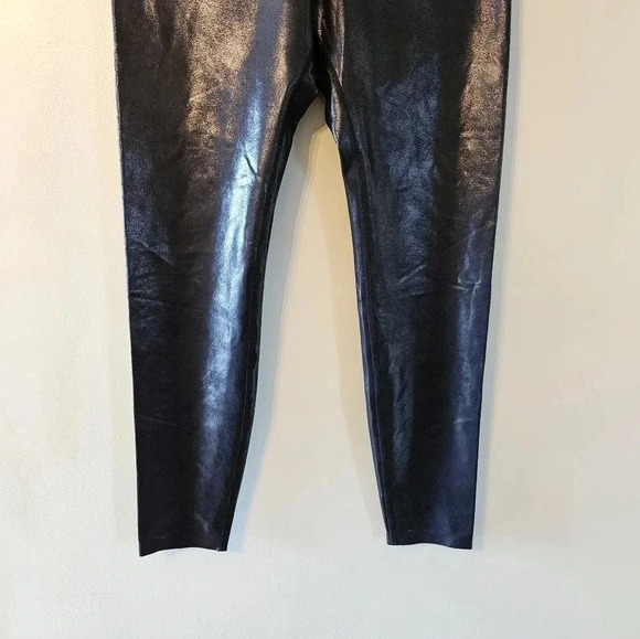 Knix High Rise Contour Waist Biker  Legging Moto Pants Black Size Large. - Picture 9 of 15